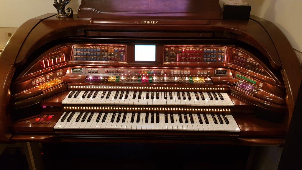 lowrey organ uk